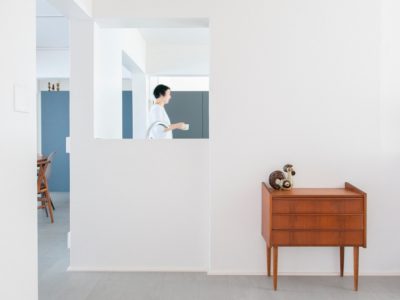 「ゼロリノベ」の団地リノベーション事例「北欧家具の映える部屋に。フルリノベでデンマークの暮らしを再現」