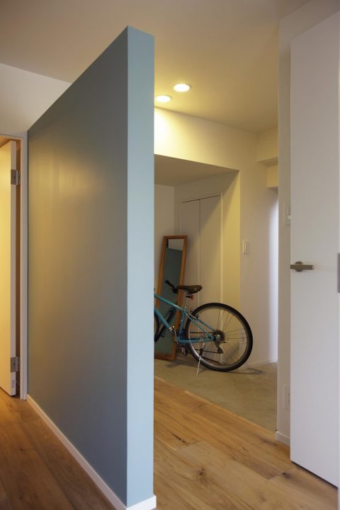 マンションリノベーション、錬(れん) 、自転車置き場、玄関土間、黒板塗装