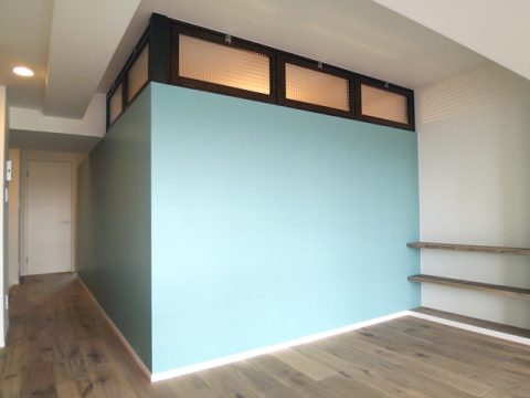 マンションリノベーション、錬(れん) 、黒板塗装、室内窓、オープン棚