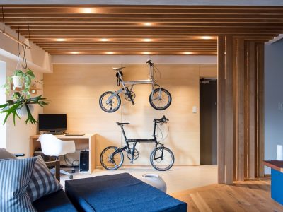 「ハンズデザイン一級建築士事務所」のリノベーション事例「裏動線を駆使したワンルームリノベ。大好きな自転車と過ごすミニマルな暮らし。」