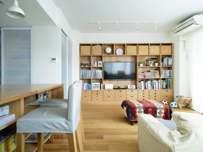「空間社」のマンションリノベーション事例「無印の家具でモジュールを統一。素材感あふれるシンプルリノベーション」
