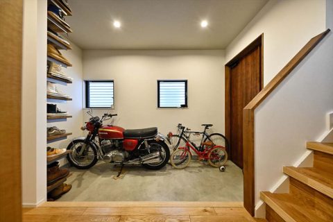 戸建リノベーション　スタイル工房　土間玄関　オープン棚　DIY