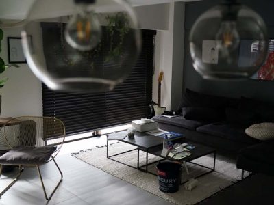 「リノデュース」のマンションリノベーション事例「モノトーンがテーマの静謐な部屋へ。築43年マンションのフルリノベーション」