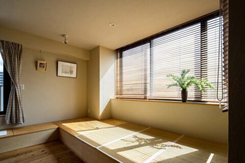 マンションリノベーション、駿河屋、小上がり、リビング収納、ベンチ