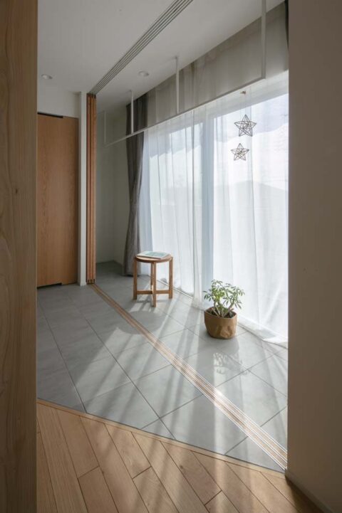 戸建てリノベーション、住工房、インナーテラス、引き込み戸、室内干し