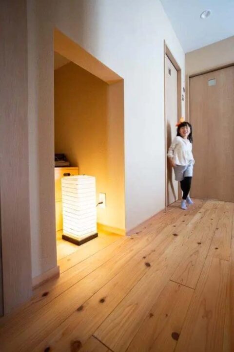 戸建てリノベーション、駿河屋、和紙シェード、和モダン、杉無垢