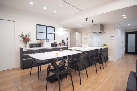 マンションリノベーション、マイリノbyグローバルベイス、オープンキッチン、対面式キッチン、フラットカウンター