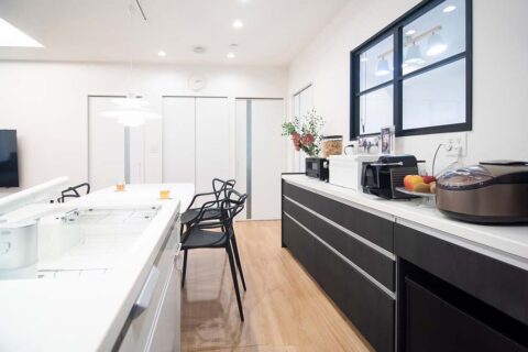 マンションリノベーション、マイリノbyグローバルベイス、キッチン収納、引き出し収納、リビング収納