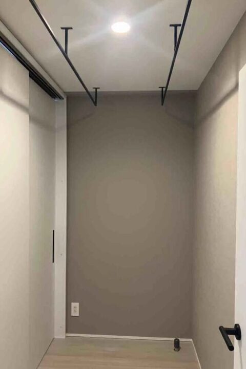 マンションリノベーション、アートリフォーム、ドライルーム、室内干し、ハンガーパイプ