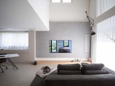 マンションリノベーション、CLOCK(クロック)、吹き抜けリビング、メゾネット、造作家具