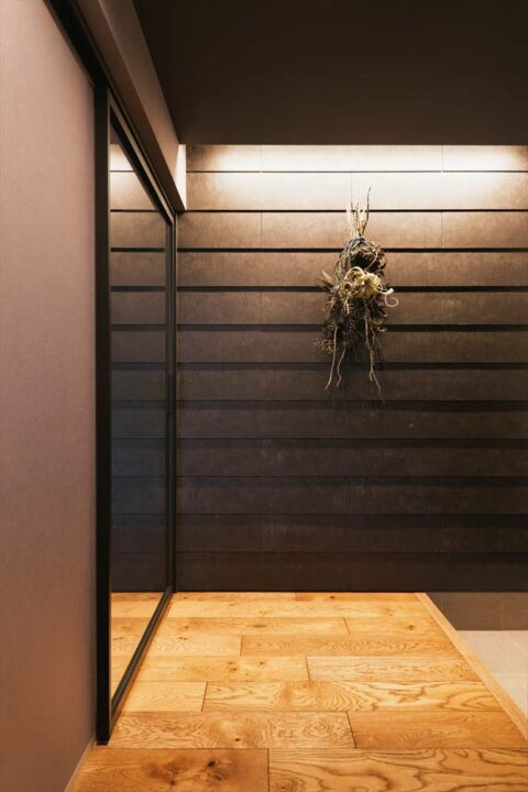 スタイル工房　マンションリノベーション　玄関ホール　セメント系壁材