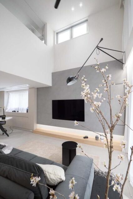マンションリノベーション、CLOCK(クロック)、吹き抜け、モールテックス、ふかし壁