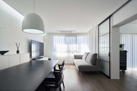 マンションリノベーション、アートリフォーム、リビング収納、ペンダント照明、モノトーン