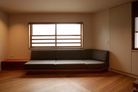 戸建てリノベーション、水工房、内窓、ソファコーナー、リビング