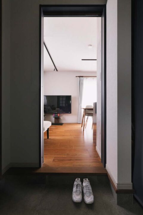 戸建てリノベーション、entrie(エントリエ)、玄関土間、ゲスト用入り口、裏動線