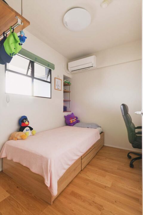 マンションリノベーション　スタイル工房　玄関土間　室内窓　子ども部屋