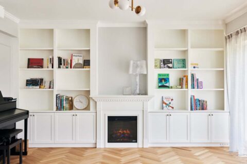 マンションリノベーション、SHUKEN Re(シュウケンアールイー)、マントルピース、電気式暖炉、造作家具