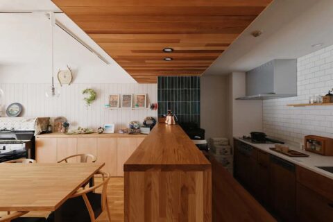 マンションリノベーション、夢工房、キッチンカウンター、オープンキッチン、タイル壁