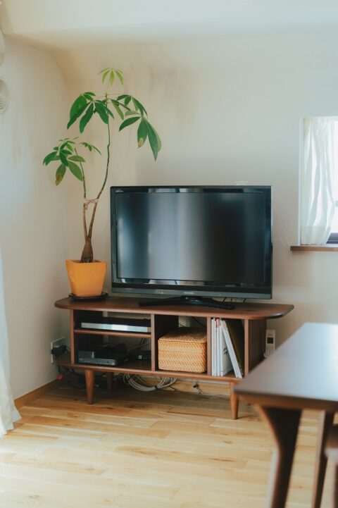 マンションリノベーション、湘南リフォーム、造作家具、ウォールナット、テレビボード