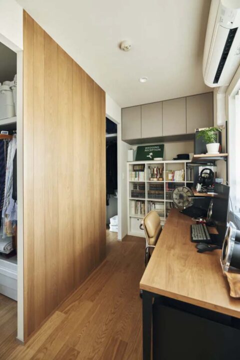 マンションリノベーション、SHUKEN Re(シュウケンアールイー)、ワークスペース、通風、本棚