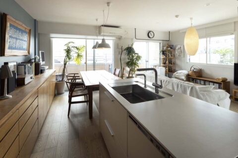 マンションリノベーション、Renomama(リノまま)、アイランドキッチン、フラットカウンター、対面キッチン