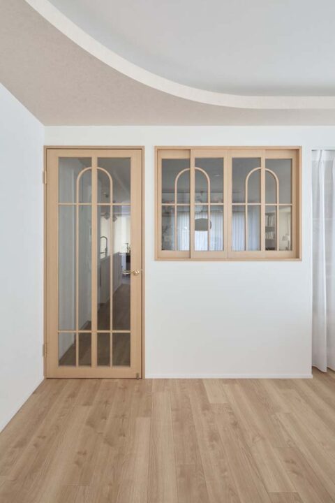 マンションリノベーション、KULABO(クラボ)、室内窓、アール、ガラス