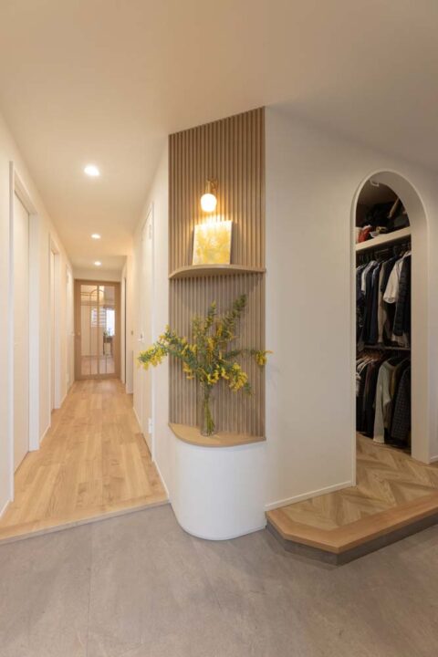 マンションリノベーション、KULABO(クラボ)、アール、アーチ開口、飾り棚