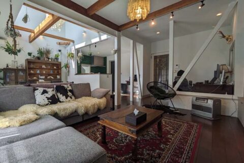 戸建てリノベーション、アズ建設、見せ梁、吹き抜け、ヴィンテージ