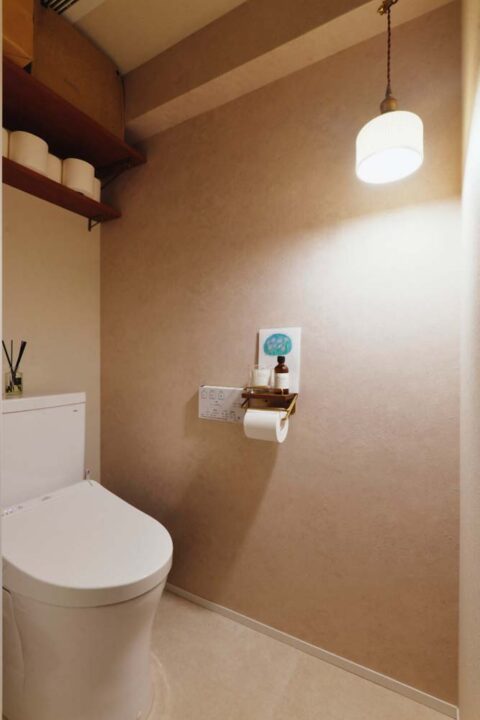 マンションリノベーション、entrie(エントリエ)、ペンダント照明、オープン収納、アクセントウォール