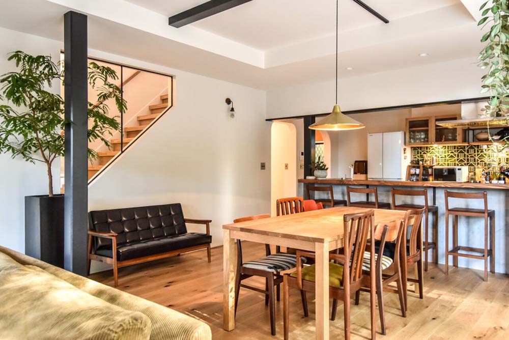 リノベーション事例「リモートワークを機に都心から自然豊かな場所へ移住。実家の戸建てをフルリノベーション」