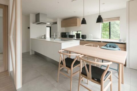 戸建てリノベーション、住工房、アイランドキッチン、北欧家具、ソープフィニッシュ