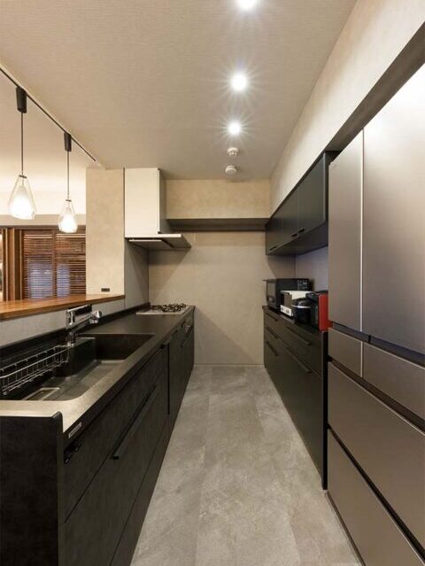 マンションリノベーション、インテリックス空間設計、I型キッチン、対面キッチン、吊り戸なし