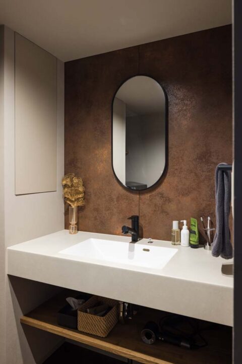 マンションリノベーション、ハコリノベ、アクセントウォール、レトロ、オープン収納