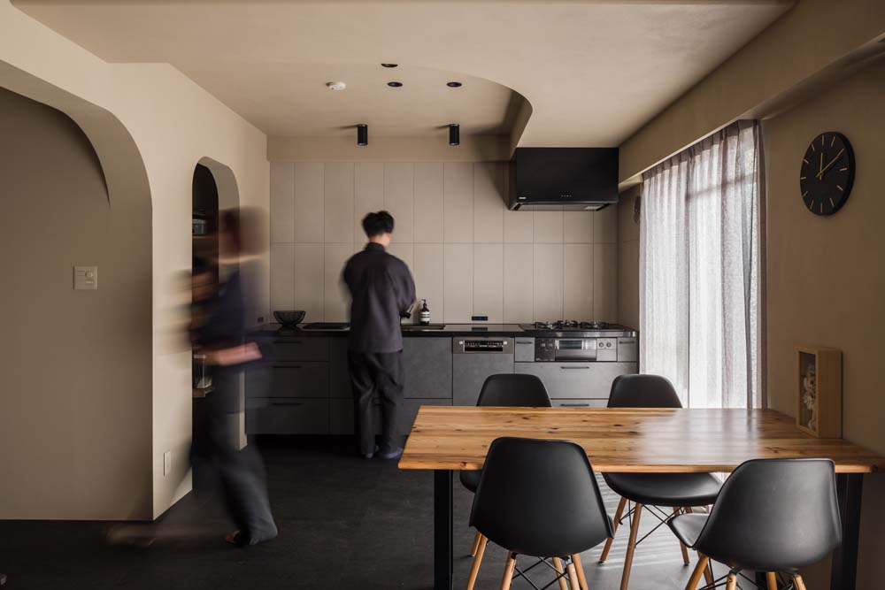 リノベーション事例「見せない美学を貫いたマンションリノベーション。適切な収納ですっきりと洗練された空間に」