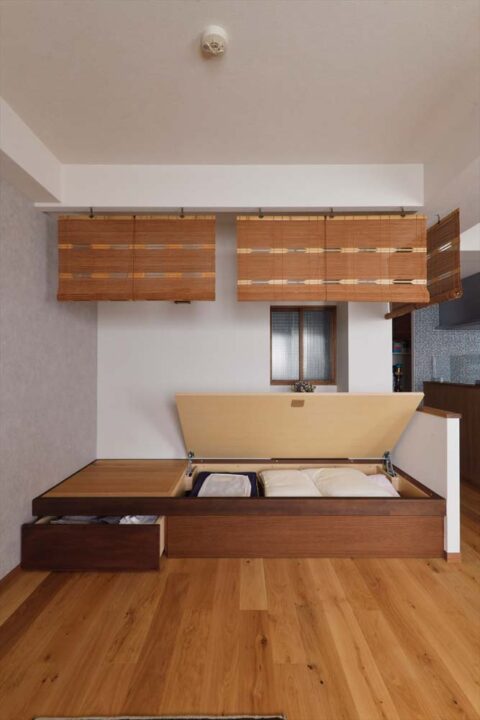 マンションリノベーション　スタイル工房　小上がり　収納　室内窓