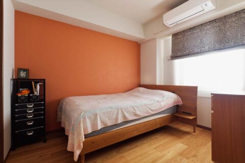 マンションリノベーション　スタイル工房　寝室　アクセントクロス