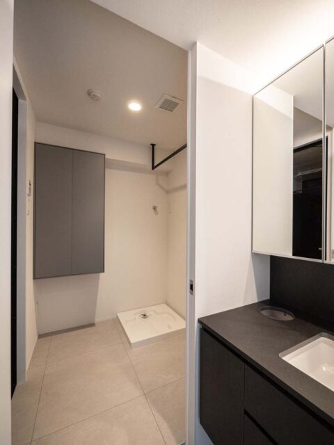 マンションリノベーション、CLOCK(クロック)、洗面室、脱衣室、ランドリールーム