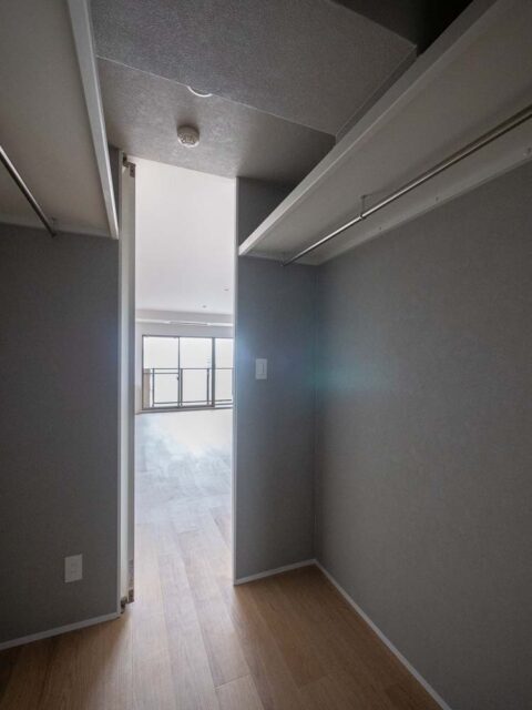 マンションリノベーション、CLOCK(クロック)、ウォークスルークローゼット、回遊動線、換気