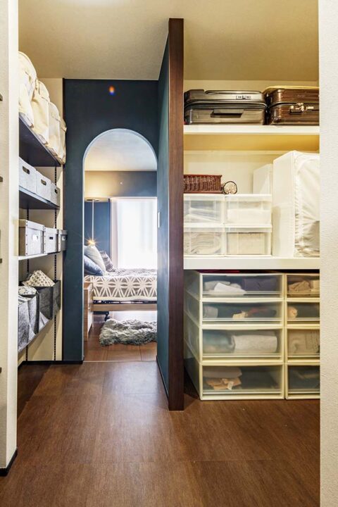 マンションリノベーション、フレッシュハウス、WIC、アーチ開口、造作棚