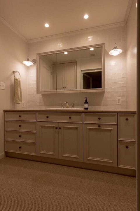 マンションリノベーション、FILE(ファイル)、造作洗面台、ウッドフレーム、ブラケット