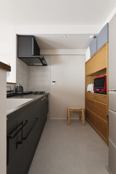 マンションリノベーション　スタイル工房　キッチン　名古屋モザイク工房　ボーダータイル