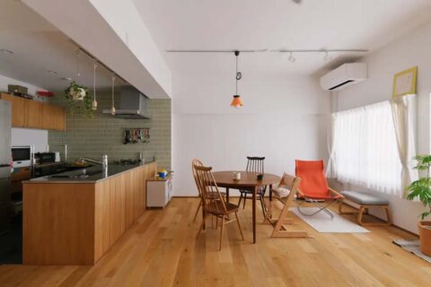 マンションリノベーション、夢工房、オープンキッチン、ペンダント照明、丸テーブル