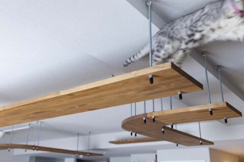 マンションリノベーション、ひかリノベ、キャットウォーク、吊り下げ型、木製
