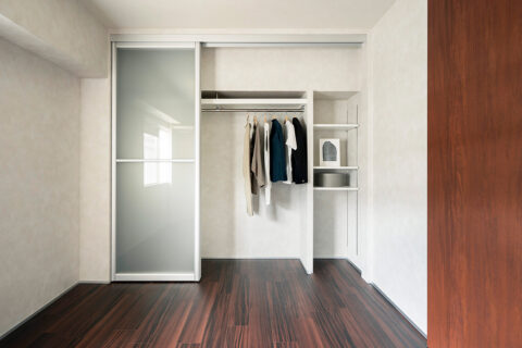 マンションリノベーション、株式会社Standard、引き戸、クローゼット、洋室