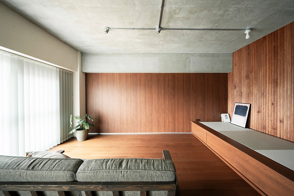 リノベーション事例「木目が美しいフルフラットな空間へ。収納不足も改善したスタイリッシュリノベーション」