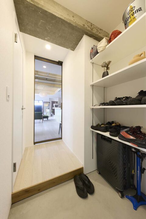 マンションリノベーション、マイリノbyグローバルベイス、玄関収納、靴入れ、可動棚