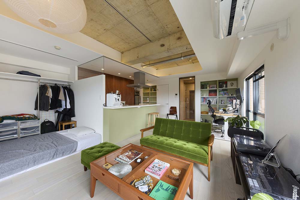 マンションリノベーション、マイリノbyグローバルベイス、ミッドセンチュリー、室内窓、ベッドコーナー