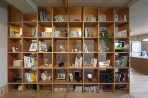 マンションリノベーション、たすかけ 吉祥寺ラボ、本棚、両面使い、間仕切り