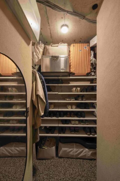 マンションリノベーション、たすかけ 吉祥寺ラボ、玄関収納、土間収納、アウトドア用品