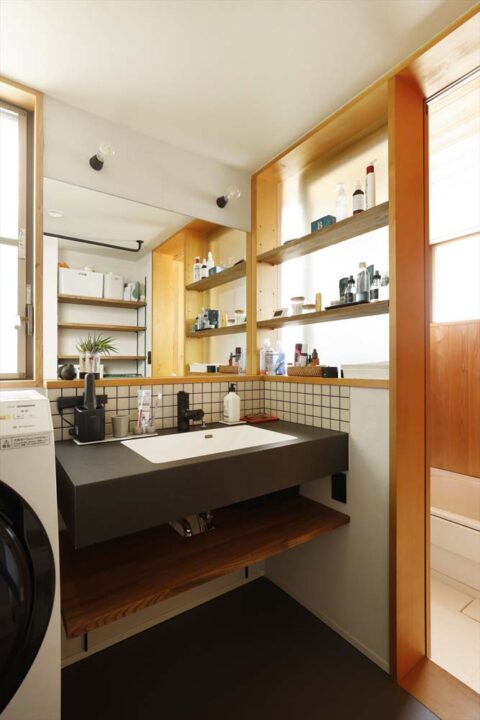 戸建リノベーション、スタイル工房、造作洗面台、棚板